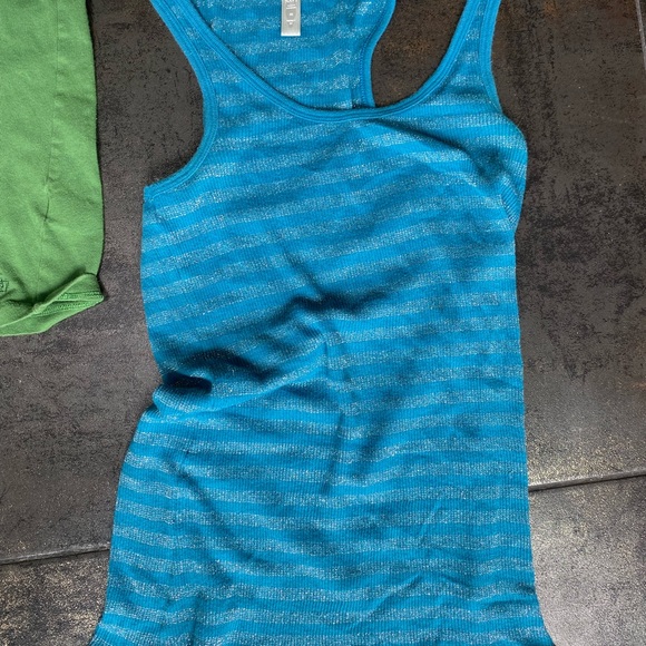 Set of four tank tops, turquoise, green, and gray with lace - Picture 8 of 9
